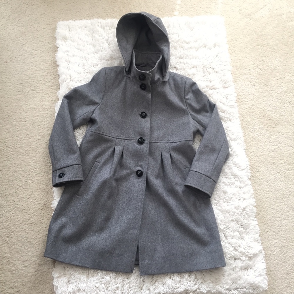 NWOT DKNY Pale Grey Size 8 Peplum Wool Coat